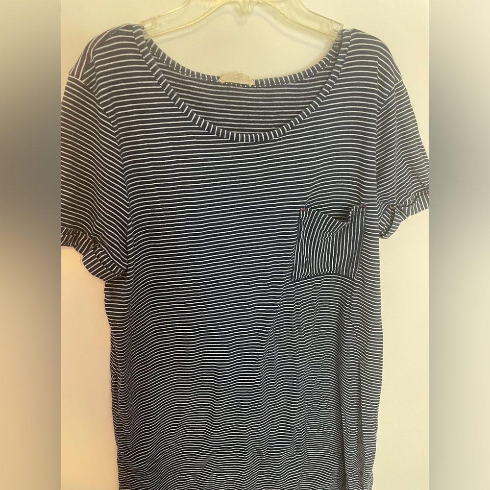 🎉2/$15 Jane and Delancey Top Large - Picture 4 of 5